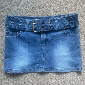 BONGO denim grommet belt skirt 💙